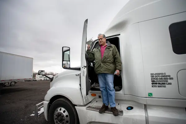 The Ultimate Guide To Finding The Perfect Truck Stop Near You Long-Haul Drivers